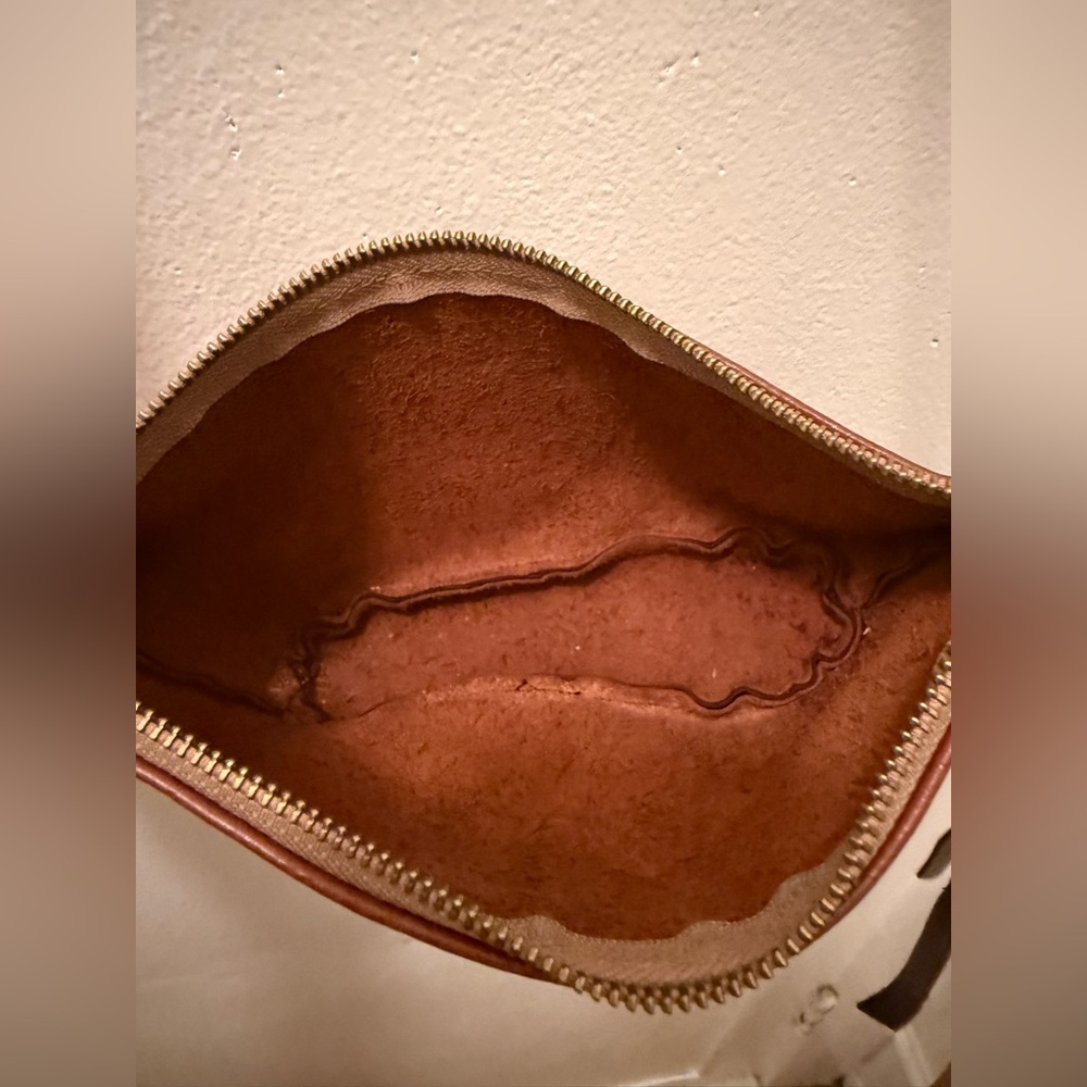 Sevilla Smith Leather Crossbody Bag - Picture 5 of 6